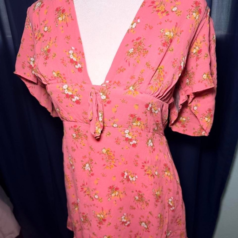 NWOT Reformation Mya V-Neck Floral Dress In Pink Size 12 - Picture 3 of 7
